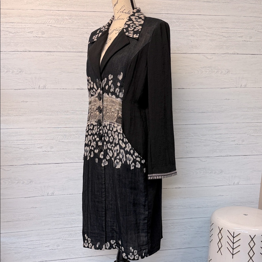 Black and Tan Patterned Long Coat by Aria